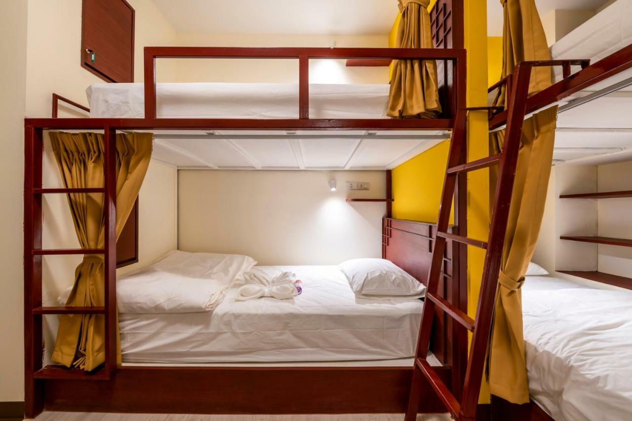 Scala Hostel Bangkok Exteriör bild