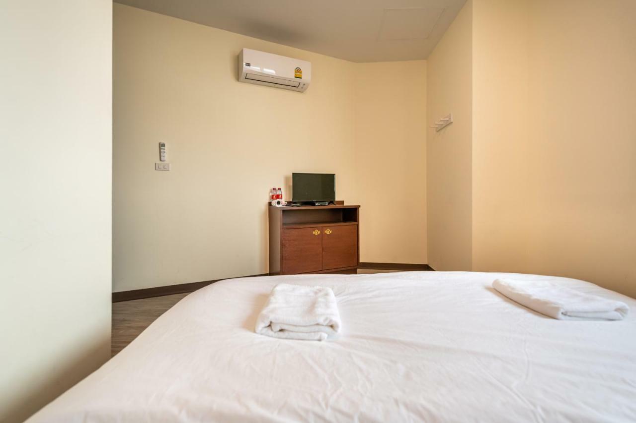 Scala Hostel Bangkok Exteriör bild
